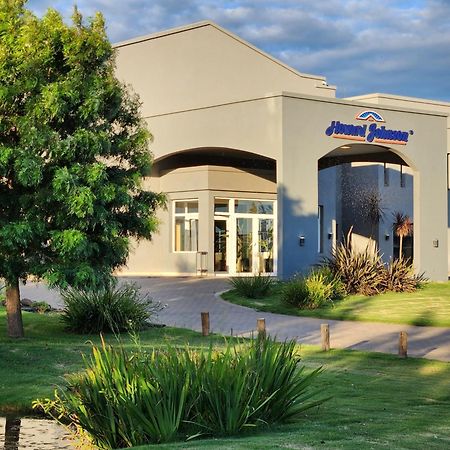 Howard Johnson Hotel & Resort Funes Exteriér fotografie